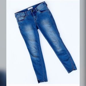 Free people skinny jeans with ankle slit size 27